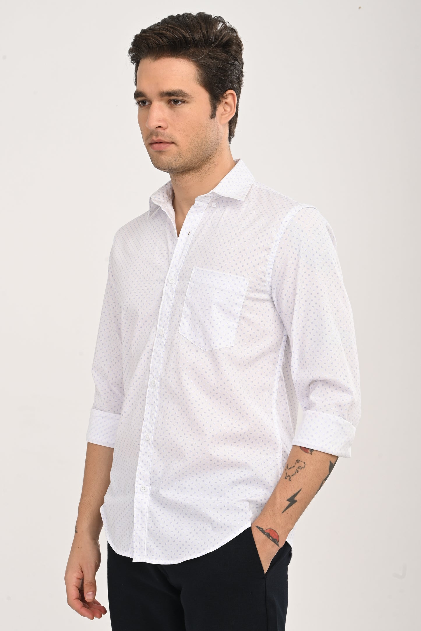 The Everyday Elegance White